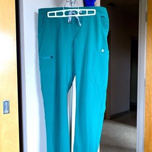 FIGS Scrub pants: Yola Skinny Scrub Pant.